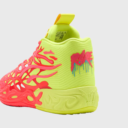 Puma MB.04 1Love Basketbalschoen Geel/Roze