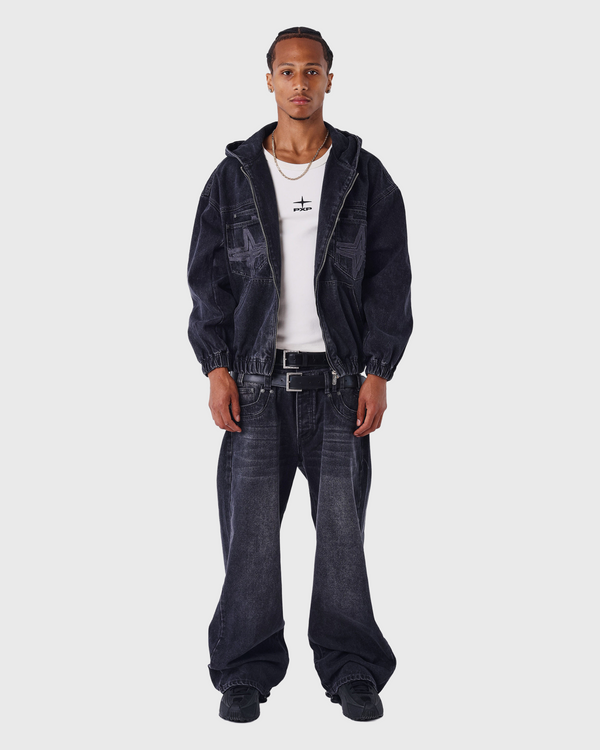 PXP Denim Vest Capuchon Zwart model streetwear outfit vooraanzicht pxp
