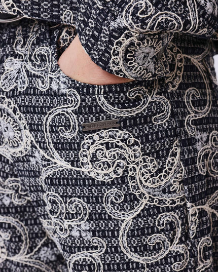 Project X Paris Bandana All Over Denim Broek close up van de broek met label