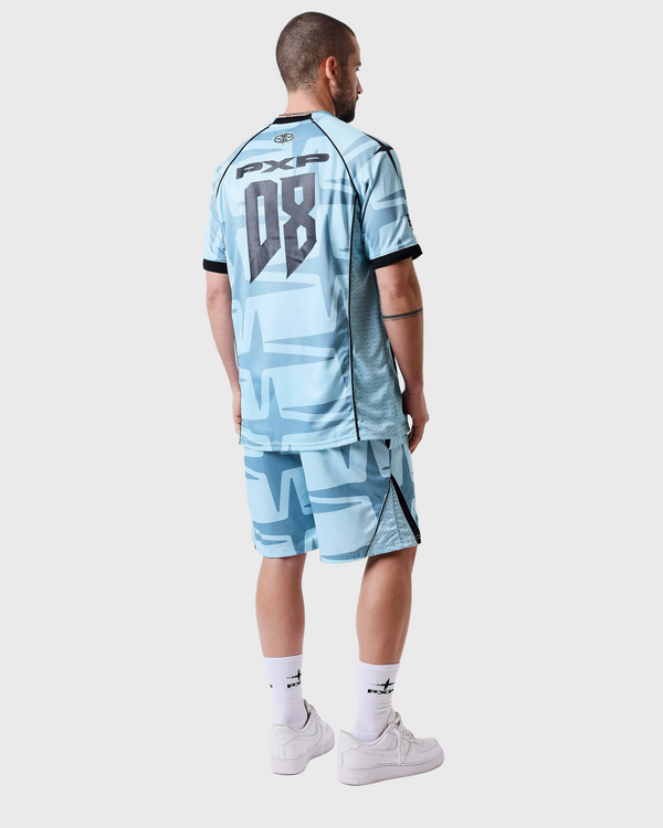Project X Paris Shorts Zwart Lichtblauw achterkant met model hele outfit