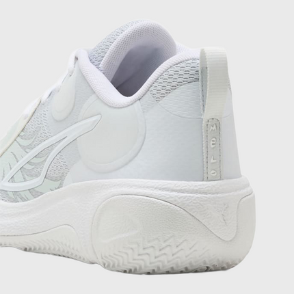 Puma MBWorld.01 LaMelo Ball Basketbalschoen Wit hiel achterkant close up