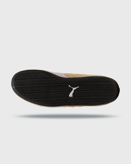 Puma Speedcat OG Sneaker Sand onderaanzicht zool met logo pma zwart-wit