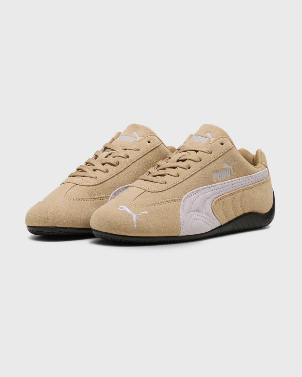 Puma Speedcat OG Sneaker Sand zijaanzicht linkerschoen zandkleurig