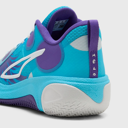 Puma MBWorld.01 JR LaMelo Ball Basketbalschoen Paars achterkant close up