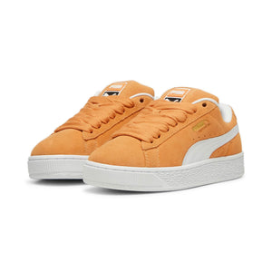 Sneaker_Oranje_Paar_voorkant aanzicht