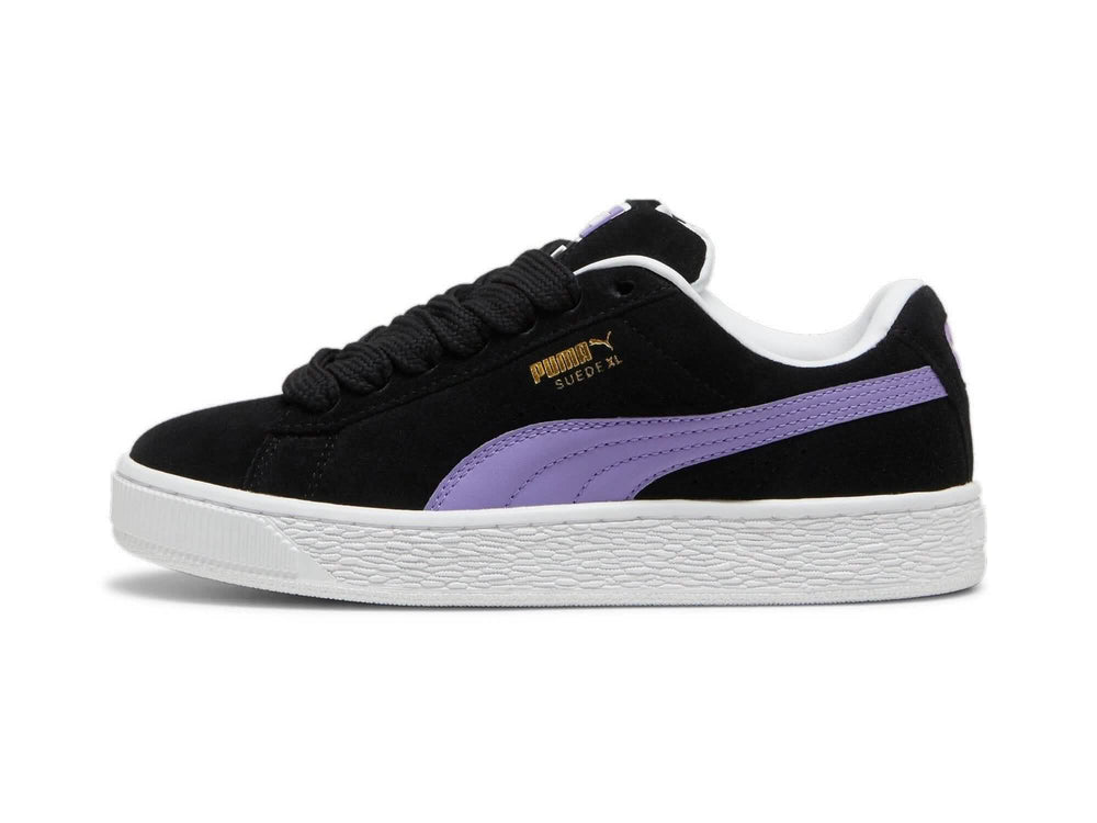 Puma_Suede_XL_Sneaker_Zwart_Paars_Zijaanzicht_Links