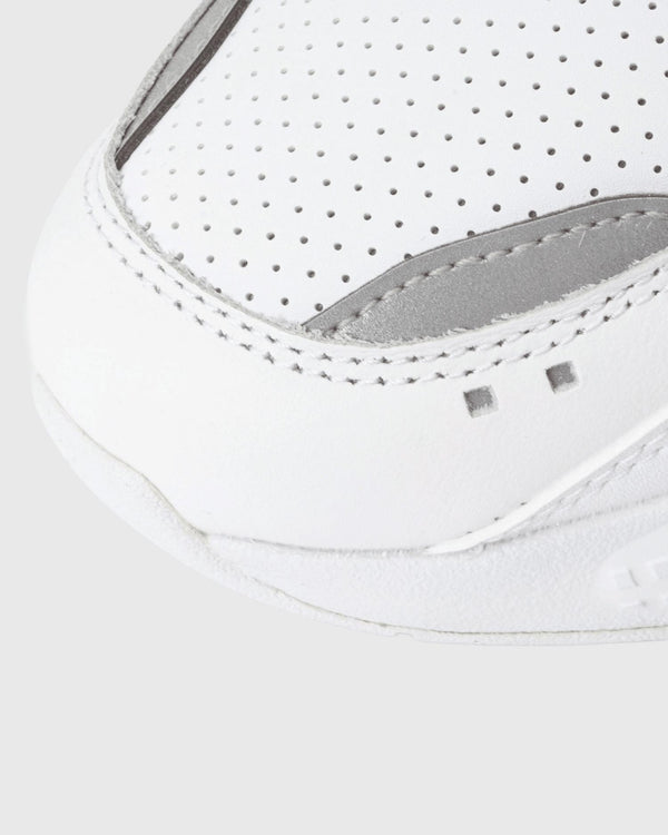 Puma RS-X Triple Wit close up tenen