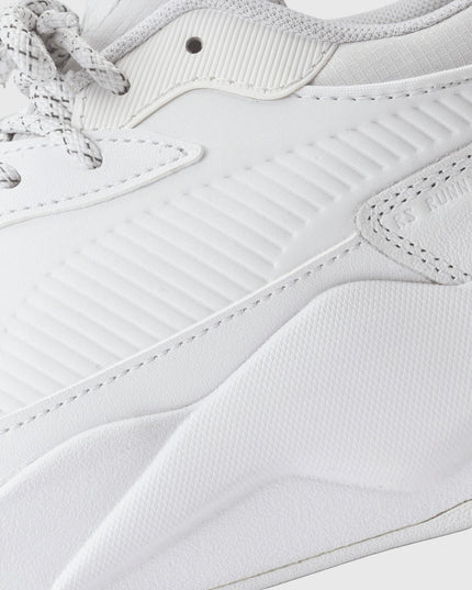 Puma RS-X Triple Wit close up zijkant