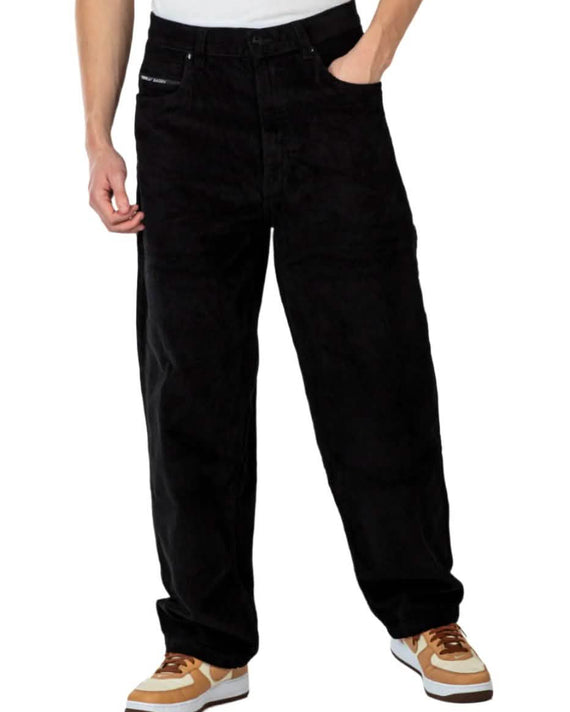 Reell_Baggy_Black_Cord_Langebroek_Zwart_model_voorkant