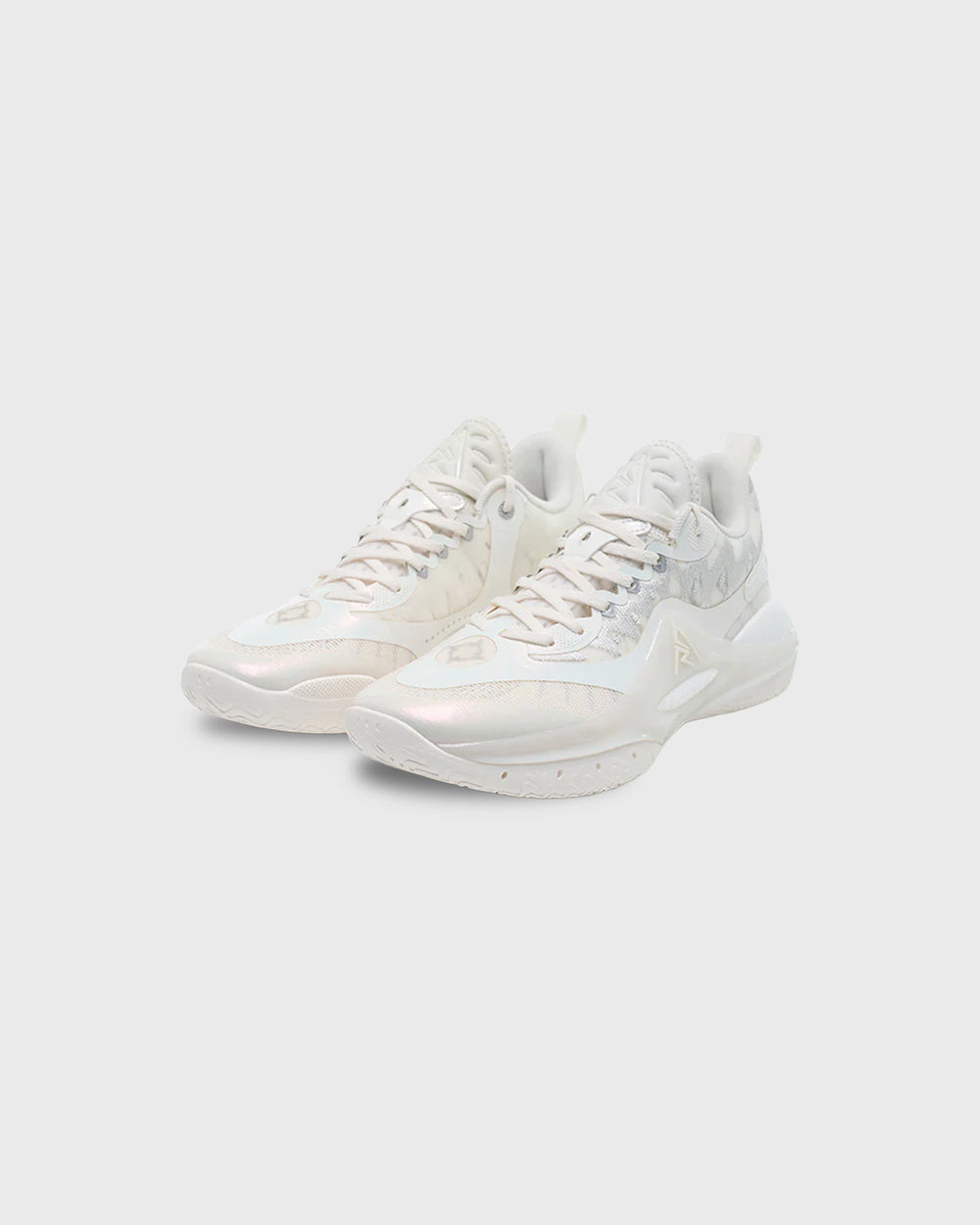 Rigorer AR2 Ghost basketbalschoen zijaanzicht wit