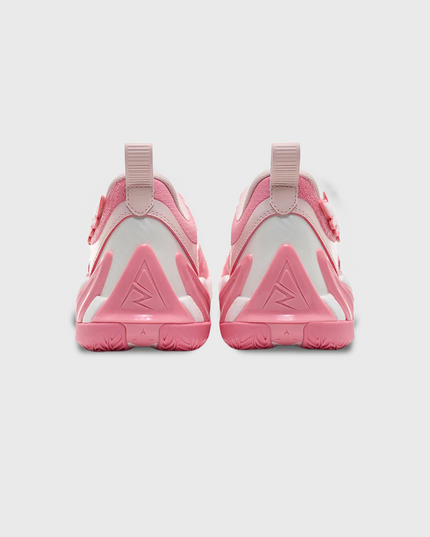 Rigorer AR3 Basketbalschoen Valentines Day Roze achteraanzicht linker rechterschoen hiel