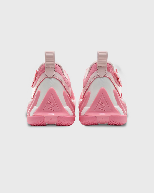 Rigorer AR3 Basketbalschoen Valentines Day Roze achteraanzicht linker rechterschoen hiel