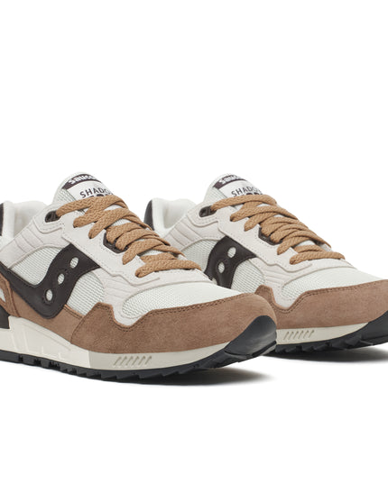 Baskets Saucony Shadow 5000 blanches et marron