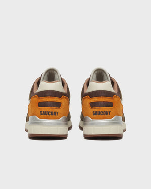 Baskets Saucony Shadow 5000 marron et blanc