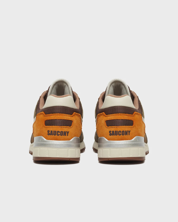 Baskets Saucony Shadow 5000 marron et blanc
