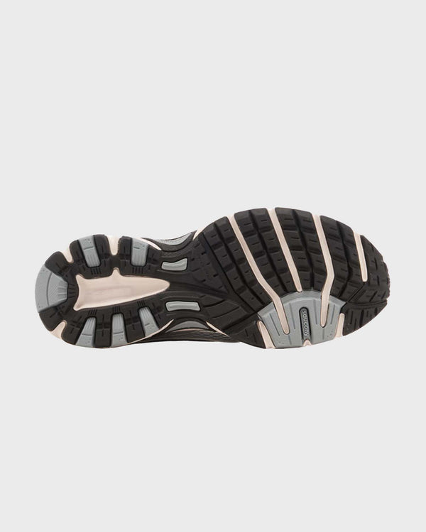 Saucony Ride Millennium Sneaker Zilver