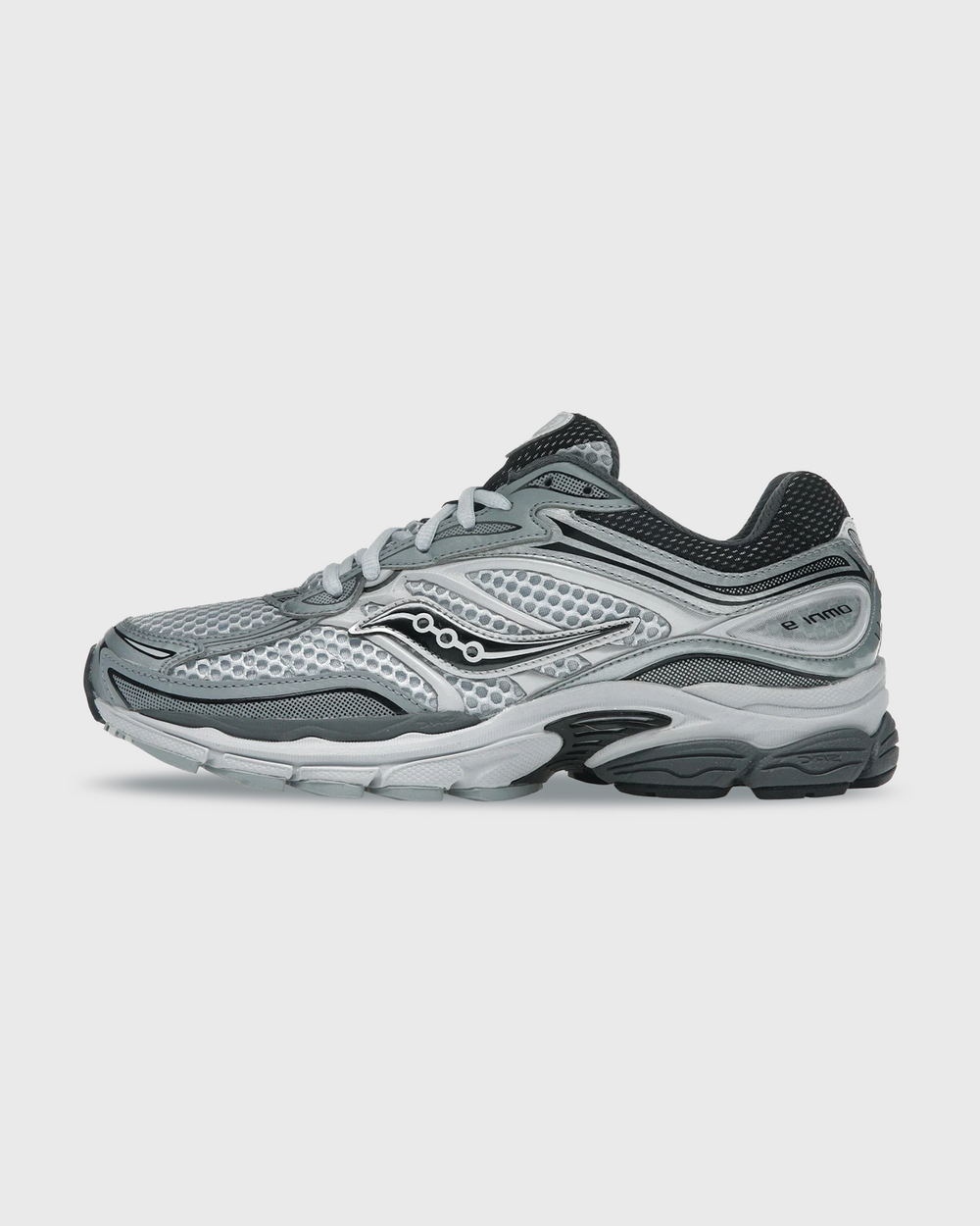 Saucony Omni 9 Microchip zijaanzicht buitenkant