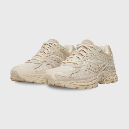 Saucony Progrid Omni 9 Sneaker Beige vooraanzicht beide schoenen
