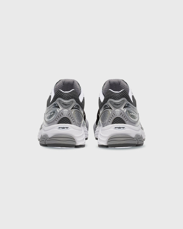 Saucony Progrid Omni 9 Sneaker Grijs Zilver achterkant schoen hiel met grijs en wit 