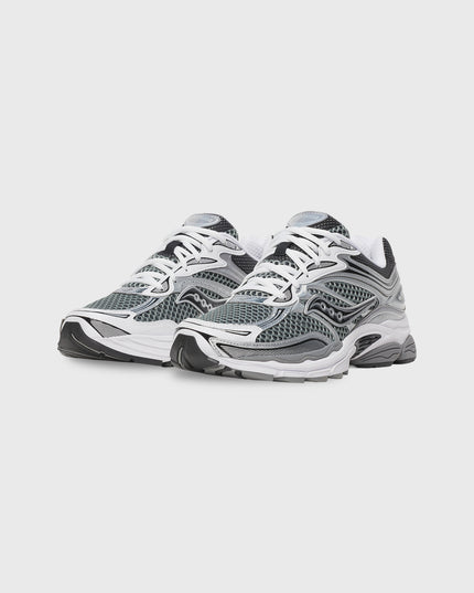 Saucony Progrid Omni 9 Sneaker Grijs Zilver vooraanzicht model 1 paar zilver