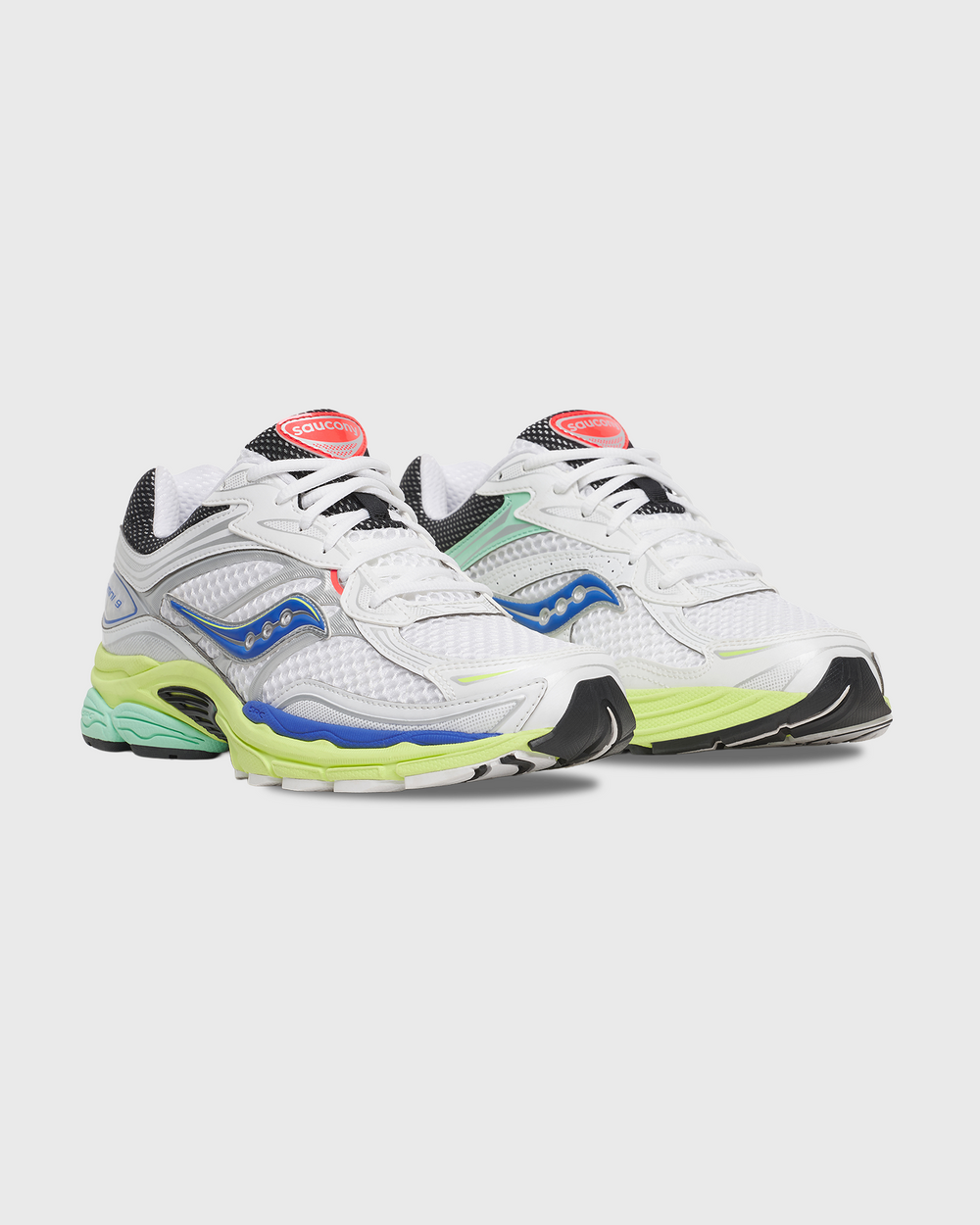 Saucony Progrid Omni 9 Sneaker Wit Tart zijaanzicht linkerkant 