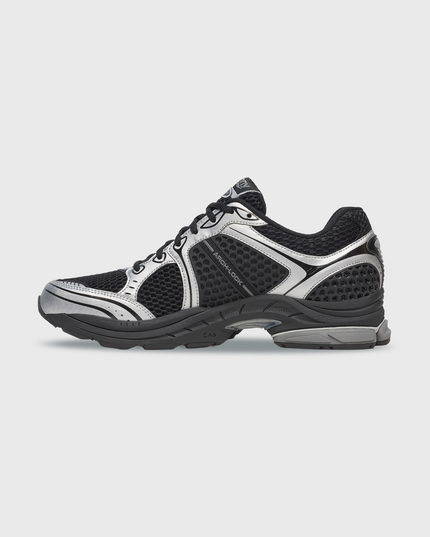 Saucony Progrid Triumph 4 Sneaker Zwart Zilver binnenkant schoen aanzicht arch lock