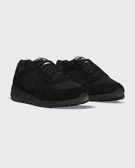 sauconyshadow5000sneaker zwart zijaanzicht paar