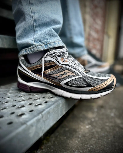 Saucony Progrid Guide 7 Sneaker Wit / Brons