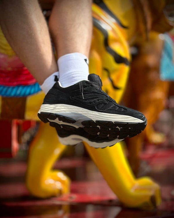 Saucony Progrid Omni 9 Sneaker Zwart