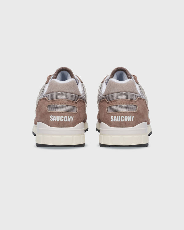 Saucony Shadow 5000 Gravel Grey achteraanzicht linker en rechterschoen 