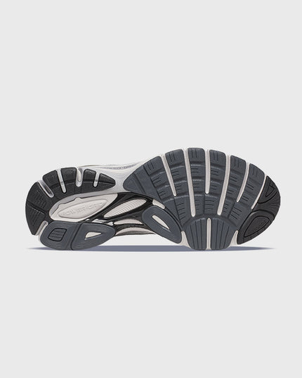 Saucony Progrid Guide 7 Sneaker Grijs Zilver zool