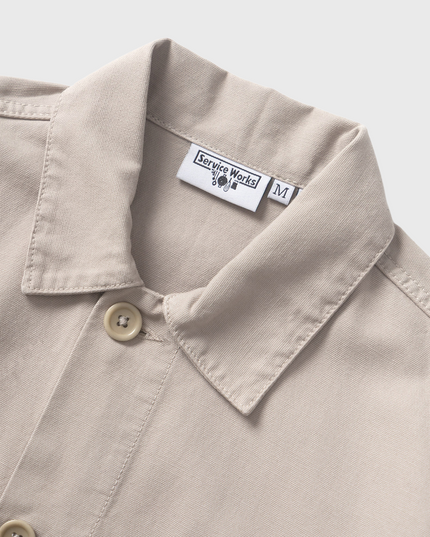 Service Works Canvas Chore Shirt Grijs label kraag close up
