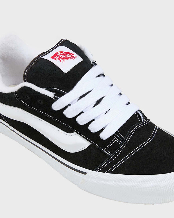 Knu Skool Black True White