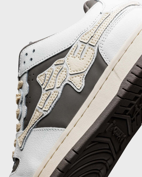 Vicinity Akimbo Lows Sneaker Bone Caper
