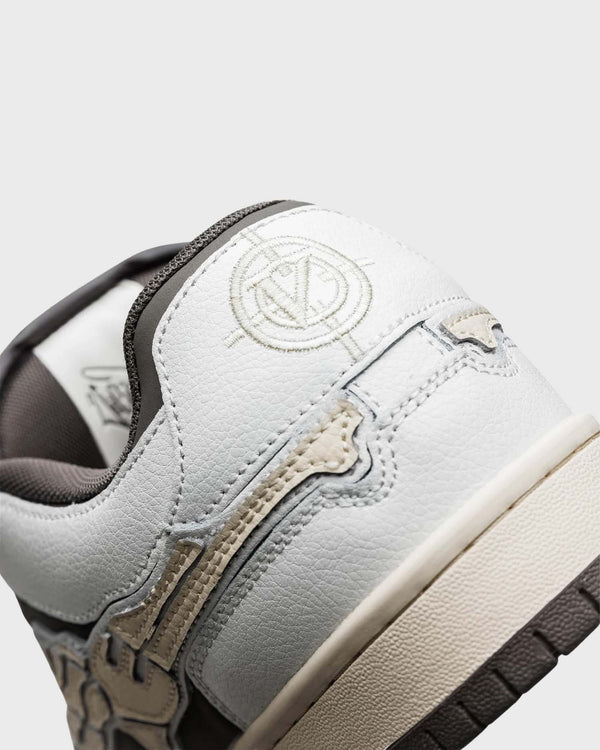 Vicinity Akimbo Lows Sneaker Bone Caper