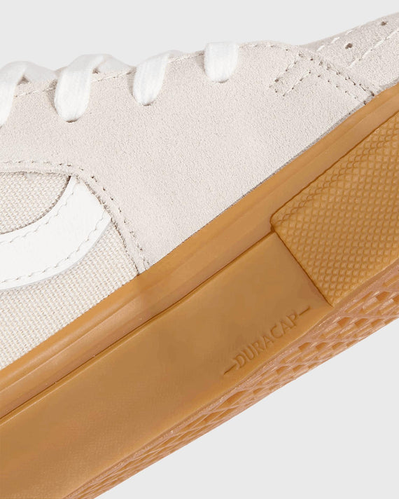 Vans Skate Sk8-Hi Beige Gum close up zijkant