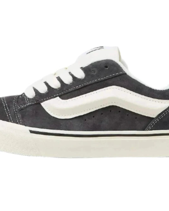 Vans_Knu_Skool_Grijs_links_aanzicht