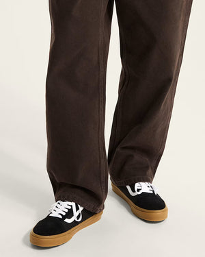 Model photo Vans old skool black gum burnedsports