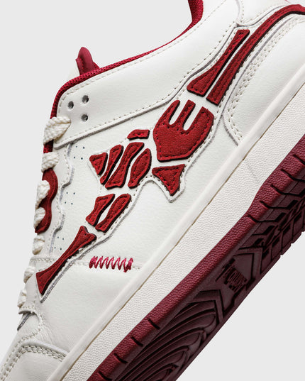 Vicinity Akimbo Low Crimson Red Close Up Zijkant