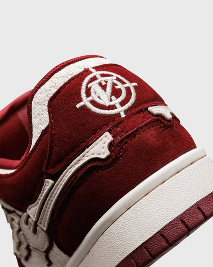 Vicinity Akimbo Low Rombo Wine Red Close Up 2