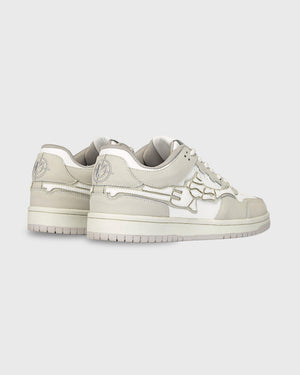 Vicinity Akimbo Low Stone Grey Achterkant detail op hak