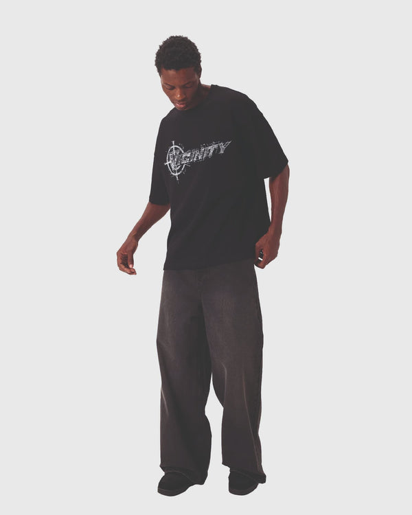 Vicinity Architecture t-Shirt Zwart actiefoto