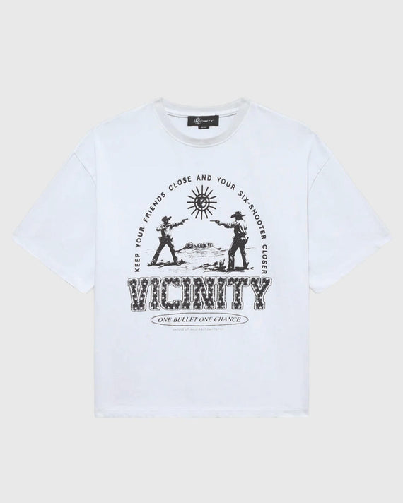 Vicinity Six Shooter Dual t-Shirt Wit vooraanzicht no model