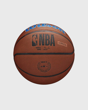 Wilson NBA New York Knicks Composite In/Outdoor Basketbal (7)