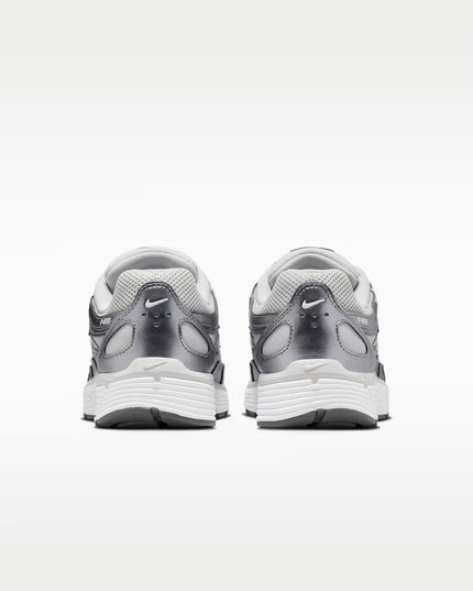 Nike P-6000 Sneaker Wit / Zilver