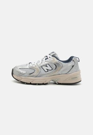 New Balance 530 Sneaker Grijs Navy