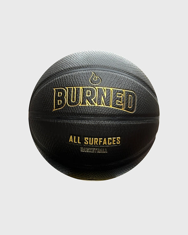 Burned In/Outdoor Basketbal Black Croco, maat 7, vrijstaand op grijze achtergrond - Burned Sports
