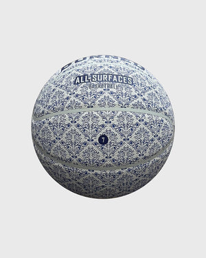 Burned In/Outdoor Basketbal Delfts Blauw, maat 7, vrijstaand op grijze achtergrond - Burned Sports