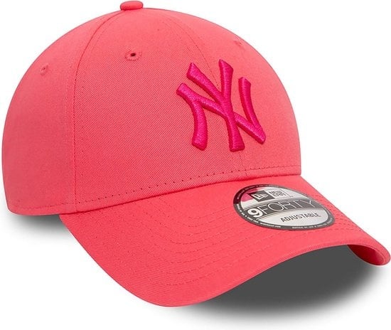 Copy of New York Yankees League Essential 9Forty Adjustable Cap Bronze