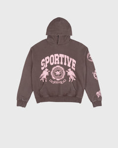 Goodies Sportive Brownie Hoodie bruin, vooraanzicht met het roze Sportive-wapen boven de kangoeroezak.